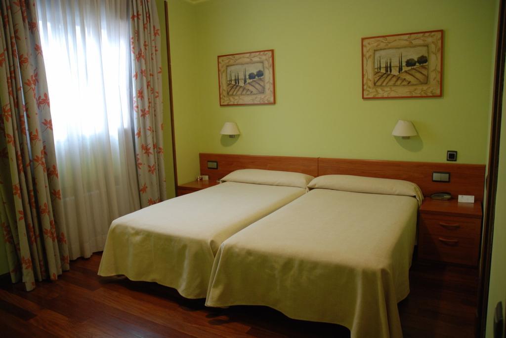 Hostal Los 5 Pinos — Fotos 3